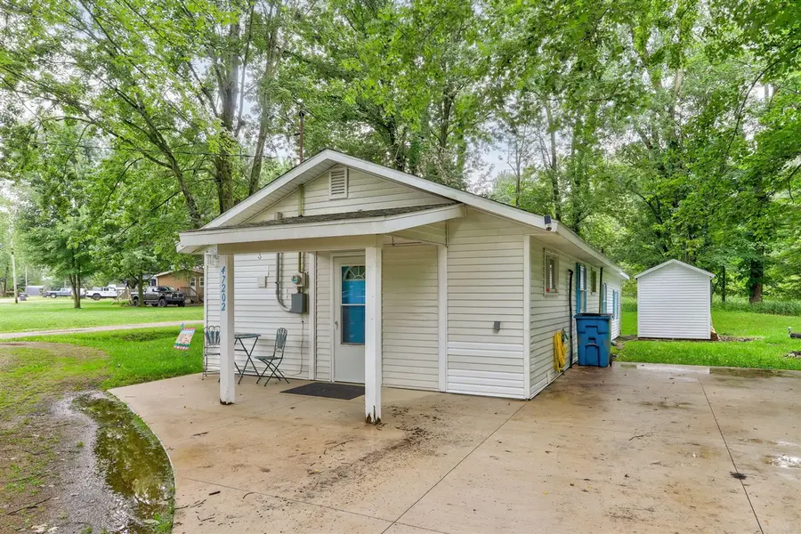 47202 N Sunset, Bloomingdale, MI 49026 - #3