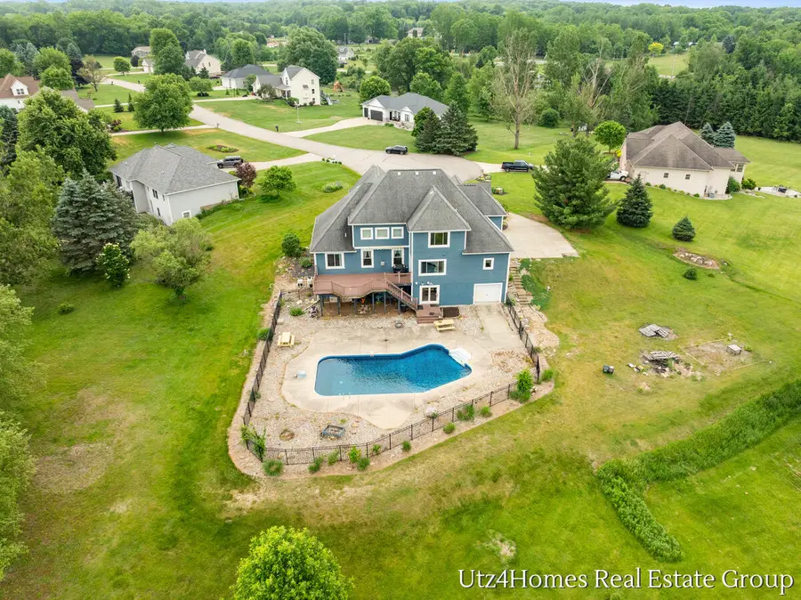 6625 Twin Springs, Rockford, MI 49341 - #2