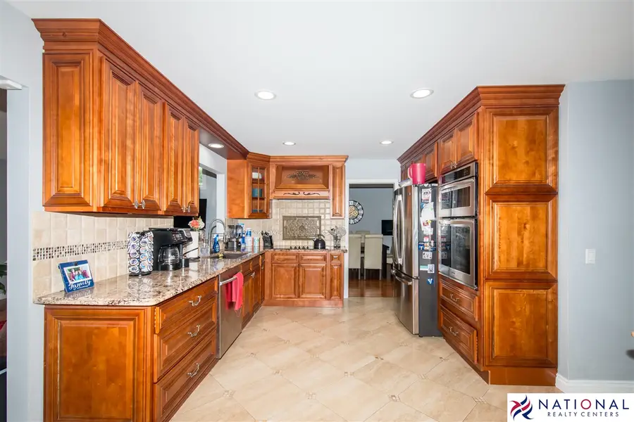 37709 Glengrove, Farmington, MI 48331 - #3