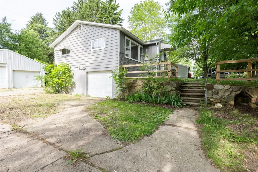 9470 Peck, Greenville, MI 48838 - #3