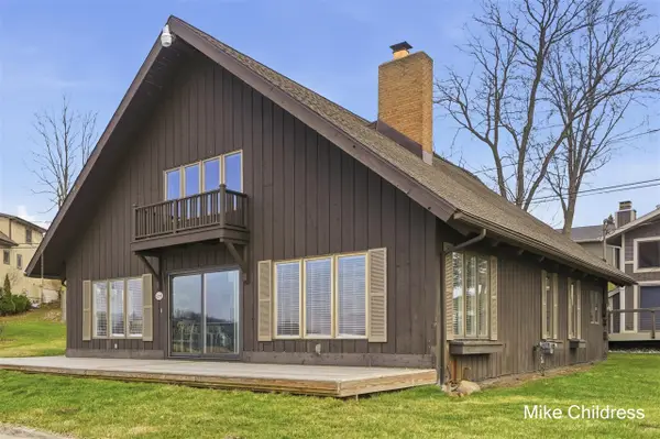 6390 Lakeshore, Saranac, MI 48881