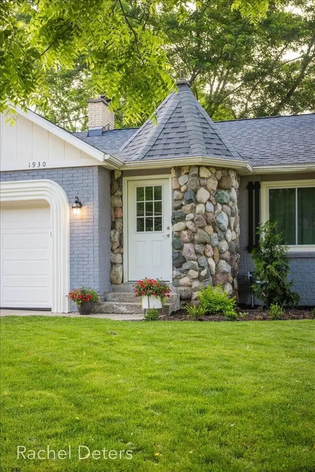 1930 Sherwood, Grand Rapids, MI 49506 - #3