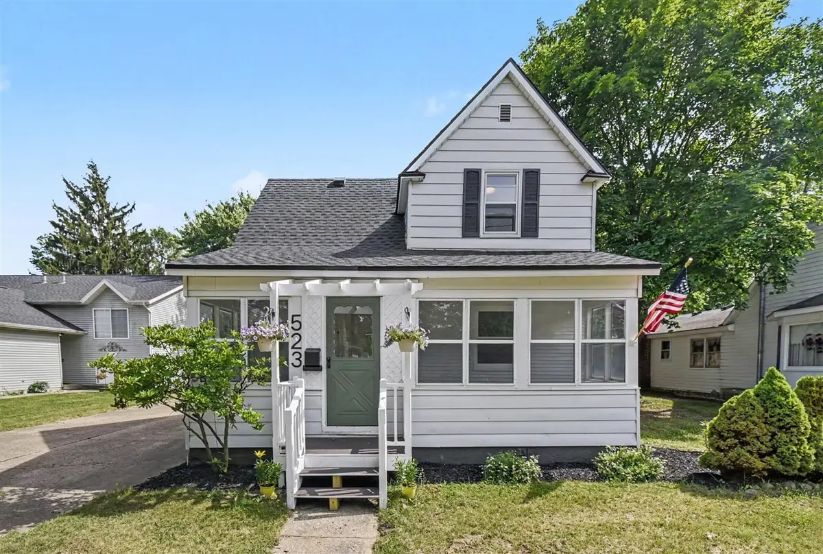 523 W Maple, Wayland, MI 49348 - #1