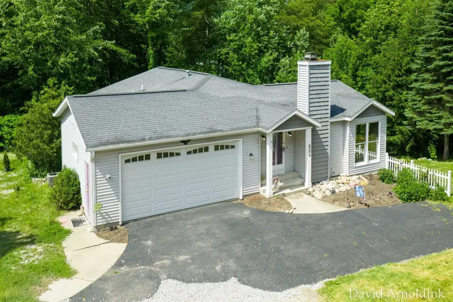 624 S 160th, Holland, MI 49423 - #2
