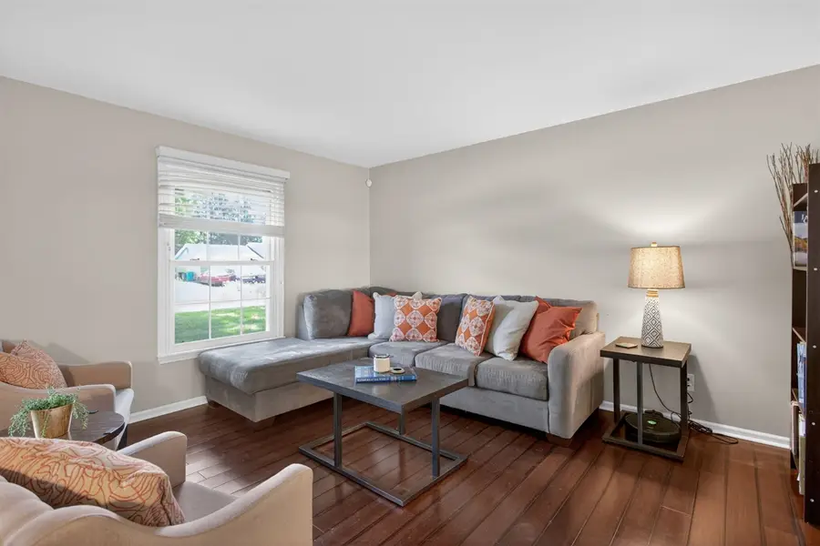 5912 Salabelle, Jackson, MI 49201 - #3