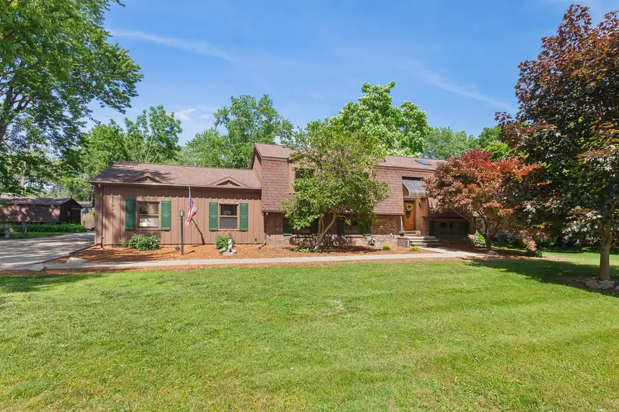 3165 N Grove, Monroe, MI 48162 - #3