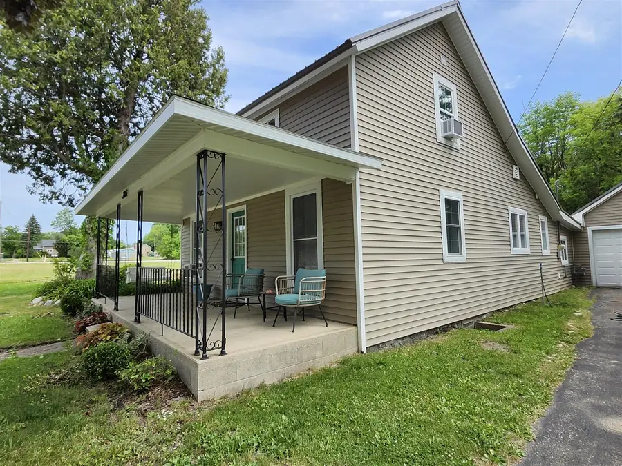205 S Columbia, Scottville, MI 49454 - #2