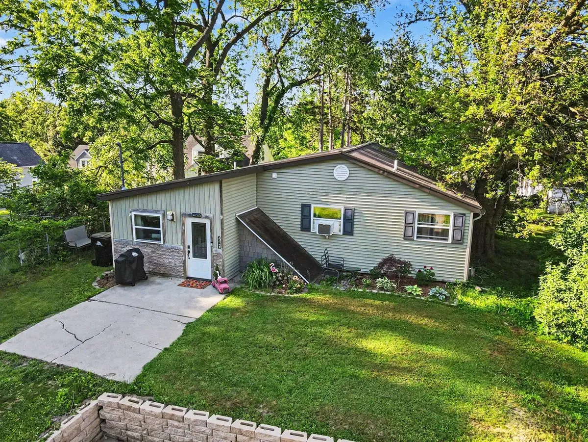 240 W Amy, Hastings, MI 49058 - #1