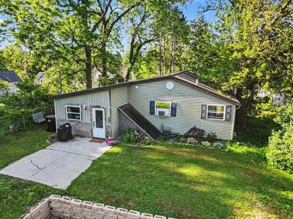 240 W Amy, Hastings, MI 49058
