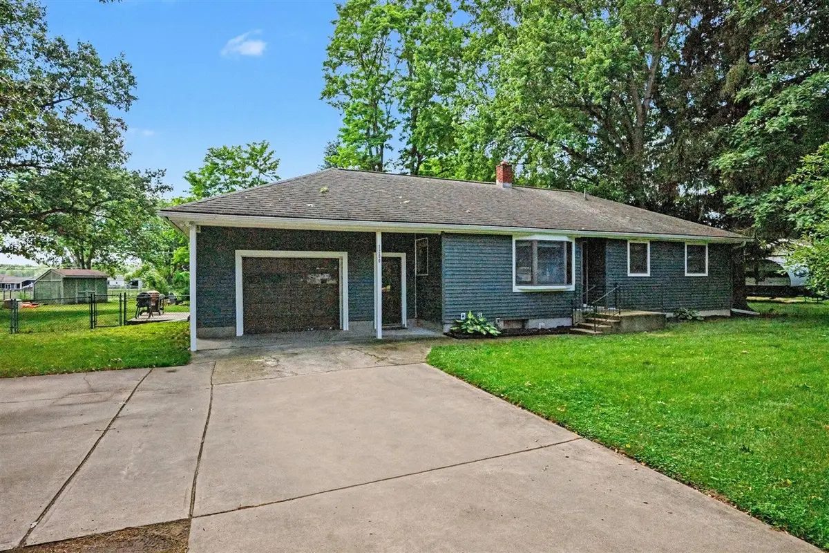 1200 E X, Vicksburg, MI 49097 - #1
