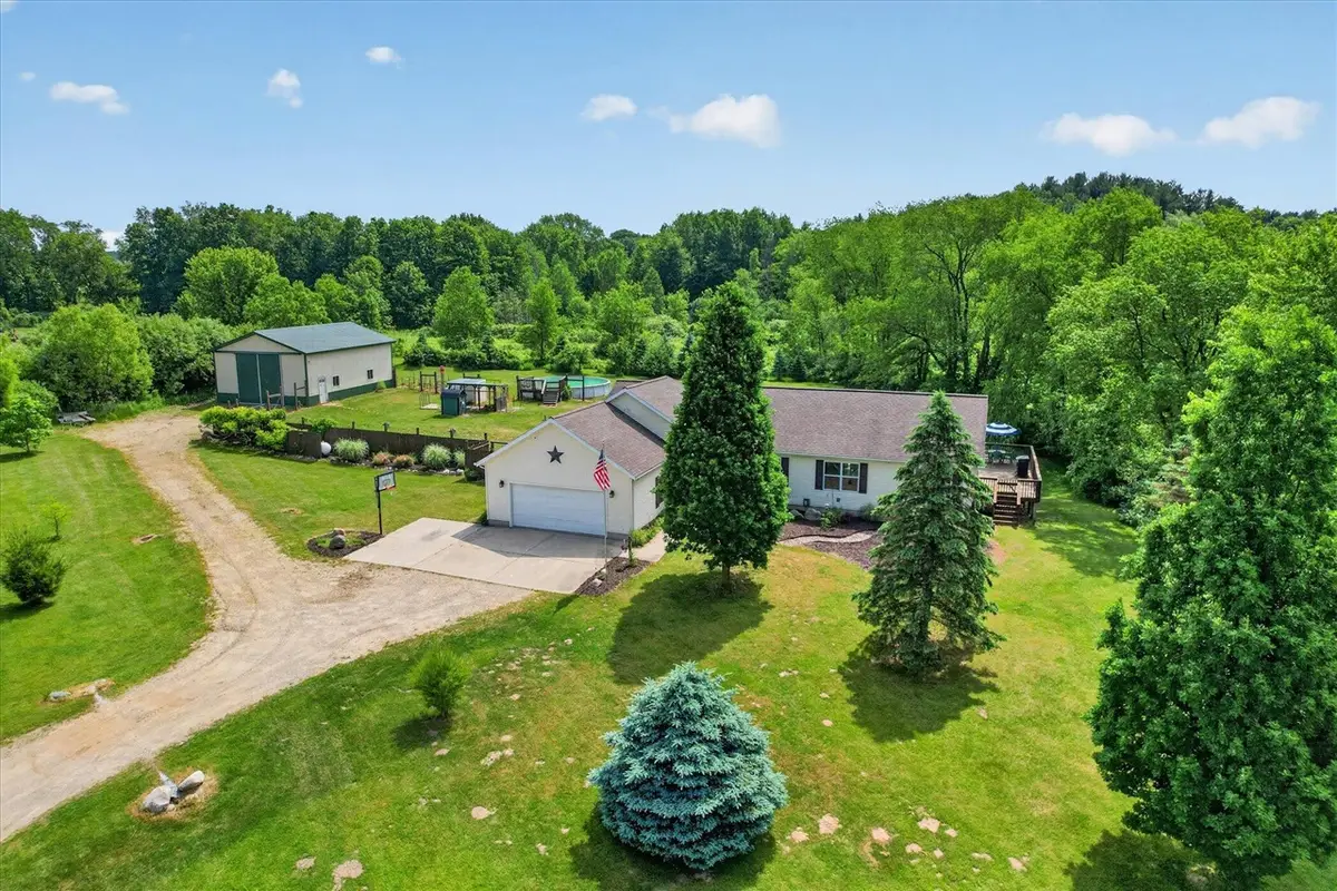 2869 Ridgecrest, Saranac, MI 48881 - #1