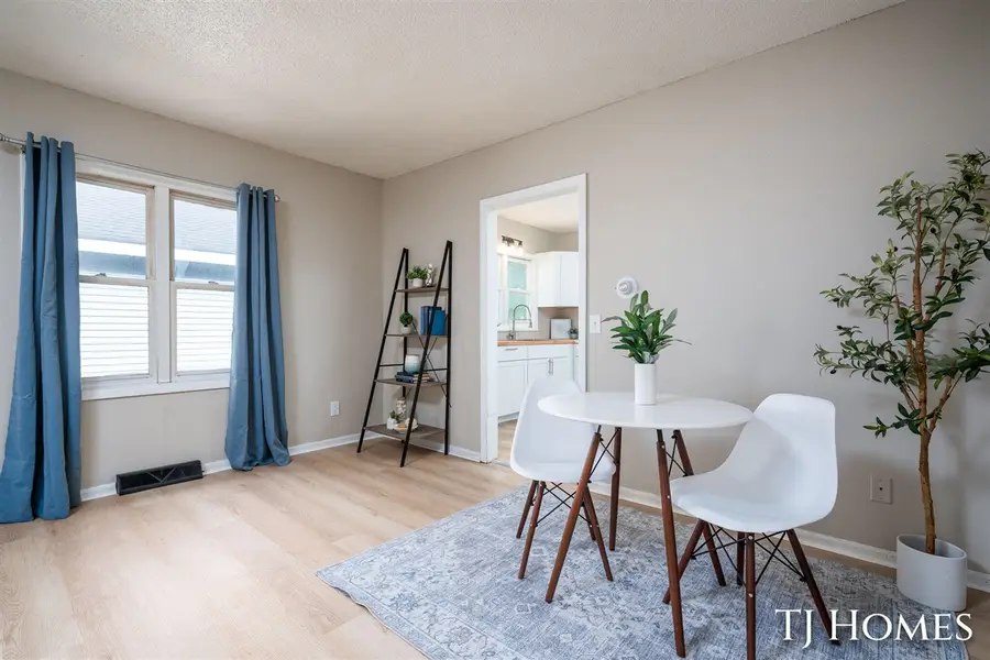 926 Emerson, Muskegon, MI 49442 - #3
