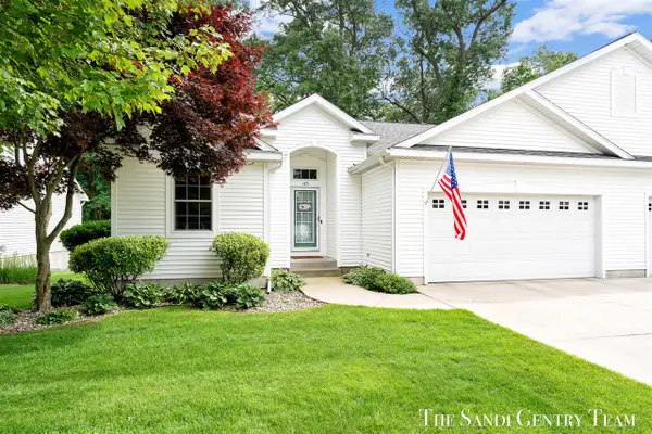145 Stone Gate, Spring Lake, MI 49456