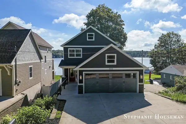 8558 Brower Lake, Rockford, MI 49341