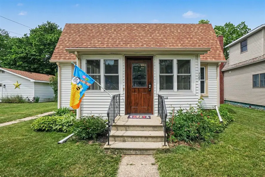 729 South Haven, South Haven, MI 49090 - #2