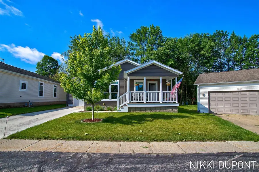 5254 W Scenic Turn, Holland, MI 49423 - #2
