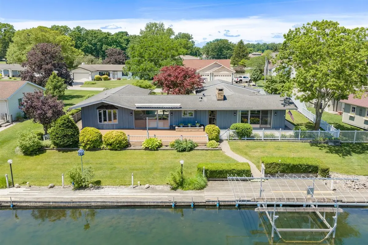 68911 Island, Edwardsburg, MI 49112 - #1