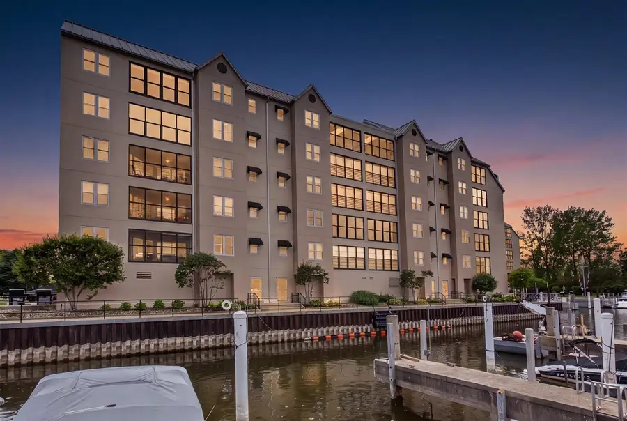 250 Water #C, Saint Joseph, MI 49085 - #2