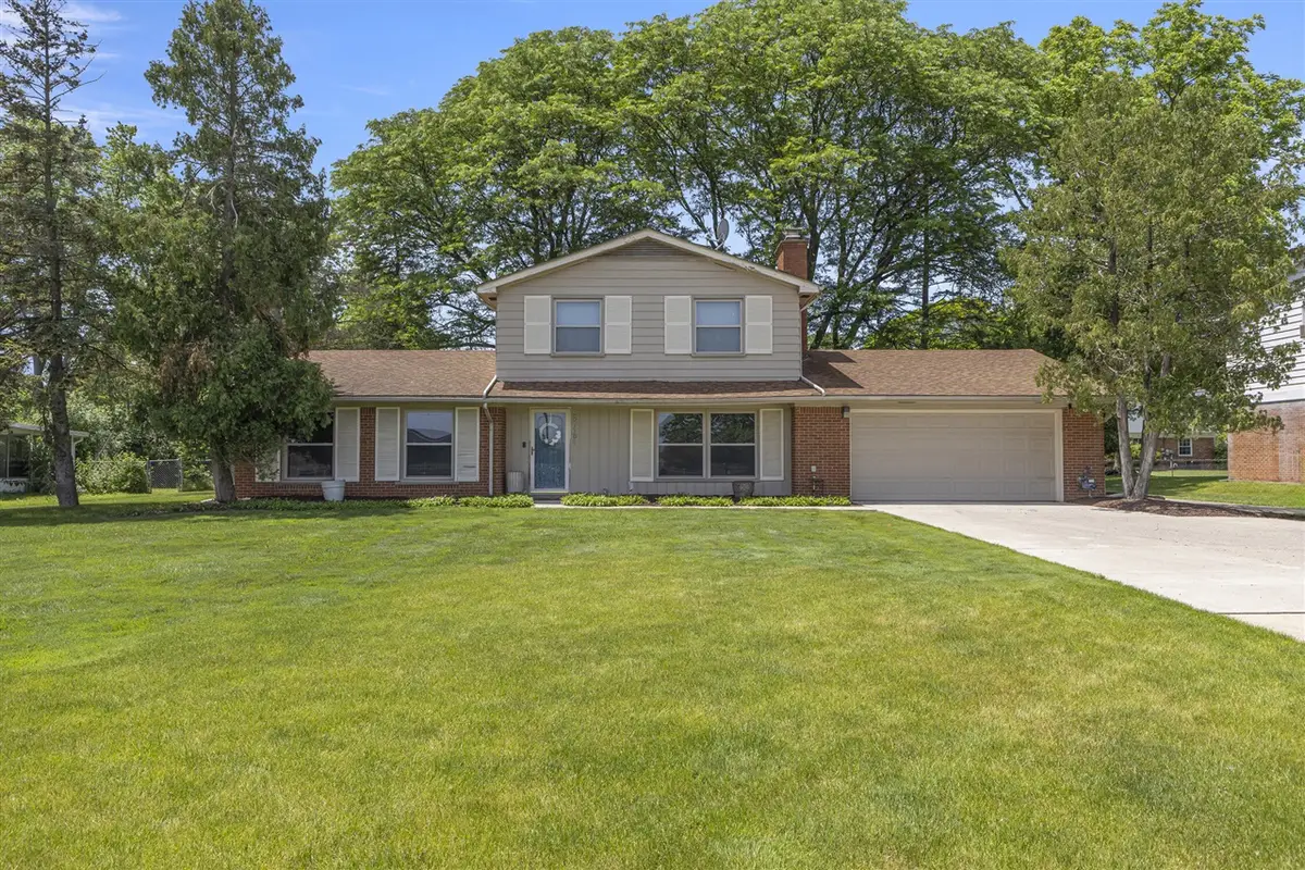 26181 Middlebelt, Farmington Hills, MI 48334 - #1