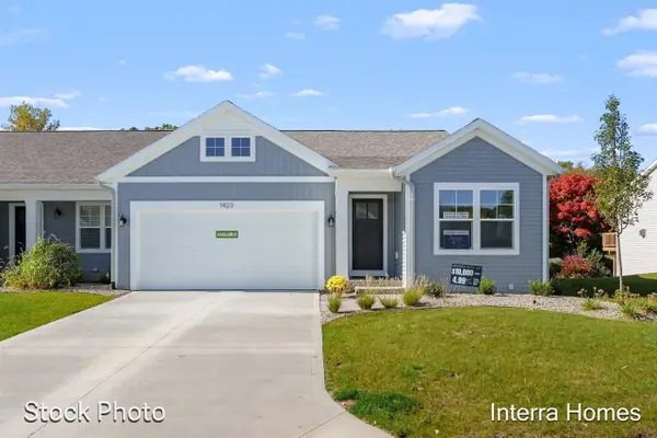 1591 N Village, Kalamazoo, MI 49009