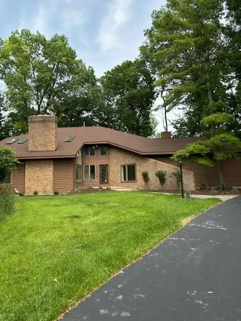 1860 Beard, Grand Rapids, MI 49546