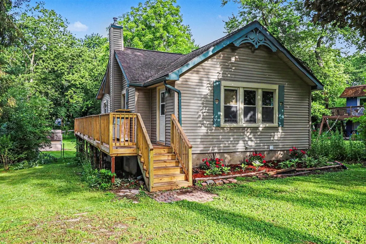471 Elkinford, White Lake, MI 48383 - #1