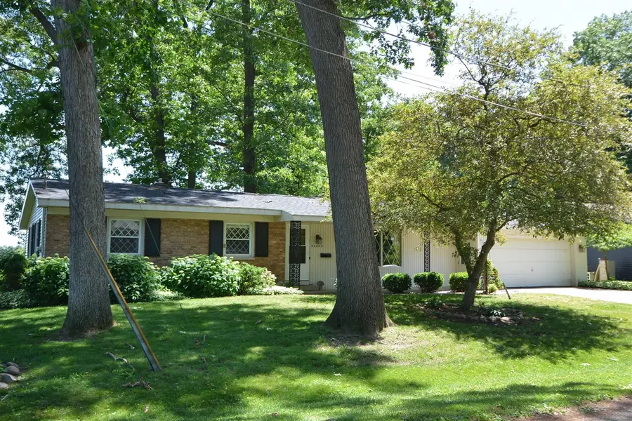 50829 Barber, Paw Paw, MI 49079 - #2