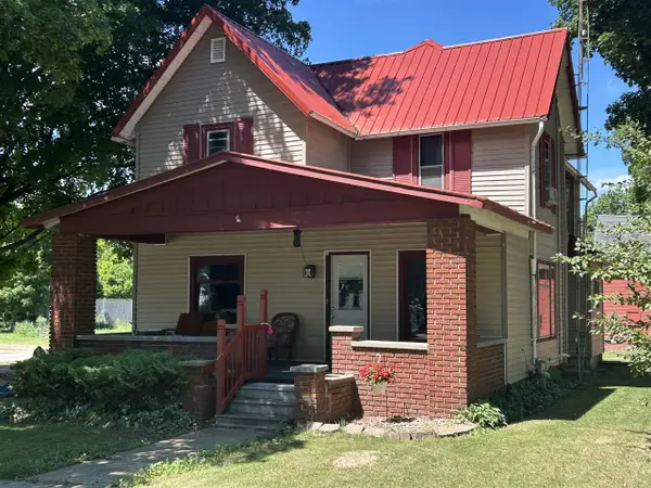 126 S Main, Montgomery, MI 49255