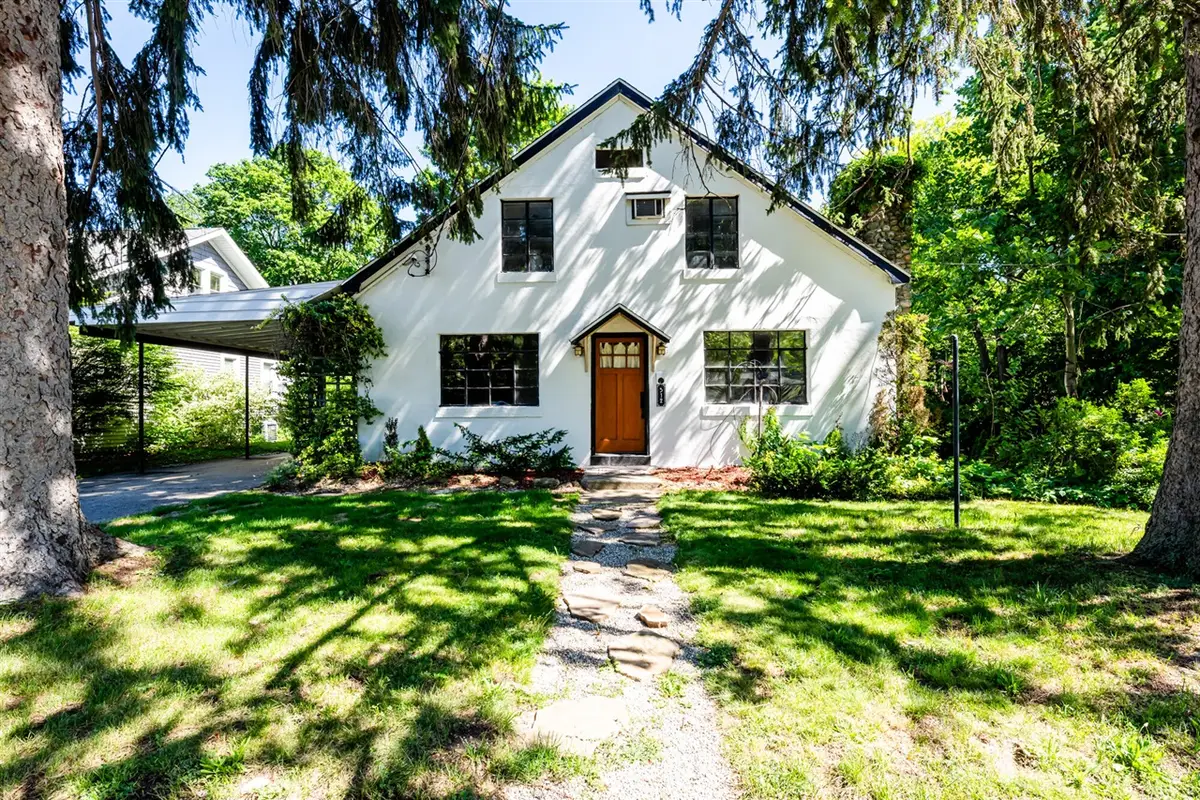 312 W Chicago, Buchanan, MI 49107 - #1