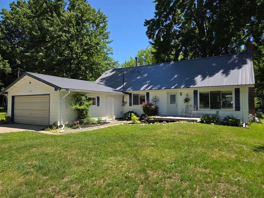 11482 Lakeshore, Lakeview, MI 48850 - #2