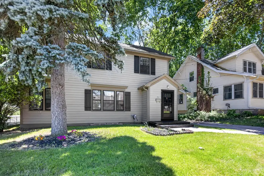 1927 Whites, Kalamazoo, MI 49008 - #2