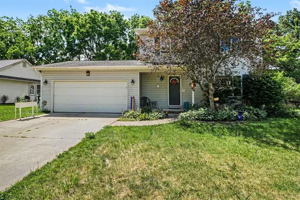 2250 Eads, Howell, MI 48843