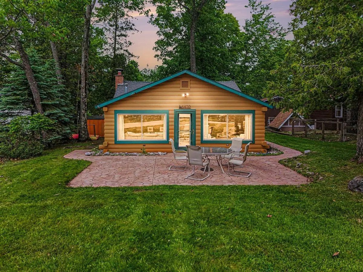 6470 Margaret, Indian River, MI 49749 - #1