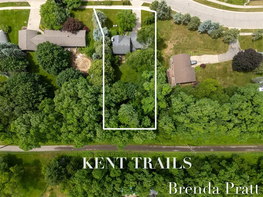 5274 Crooked Pine, Grandville, MI 49418 - #2