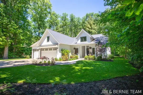 6225 Lighthouse, Saugatuck, MI 49453