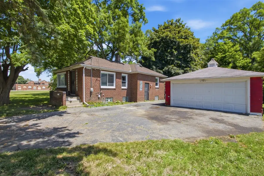 182 Summit, Pontiac, MI 48342 - #2