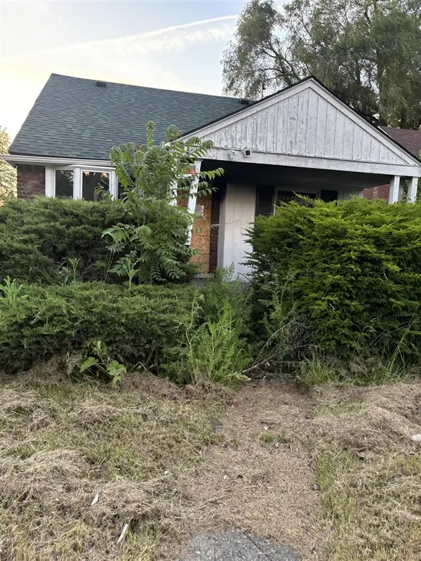 13065 Elmdale, Detroit, MI 48213