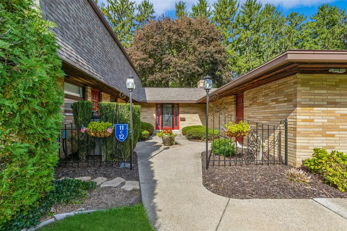 2727 S Lakeshore Drive #C11, Saint Joseph, MI 49085 - #1