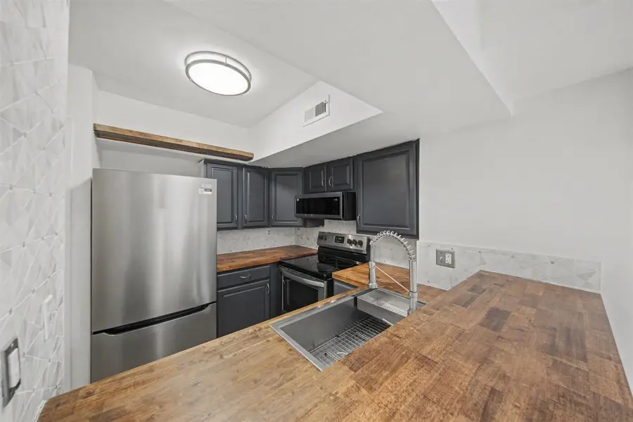 300 Briarcrest #140, Ann Arbor, MI 48104 - #3