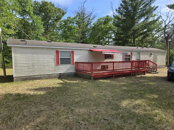 281 E Wilson, Idlewild, MI 49642