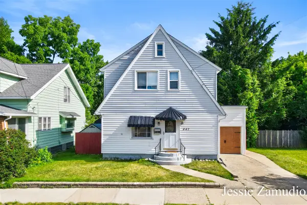 947 Lyon, Grand Rapids, MI 49503