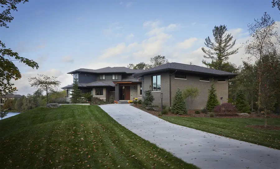 3081 Overridge, Ann Arbor, MI 48104 - #3