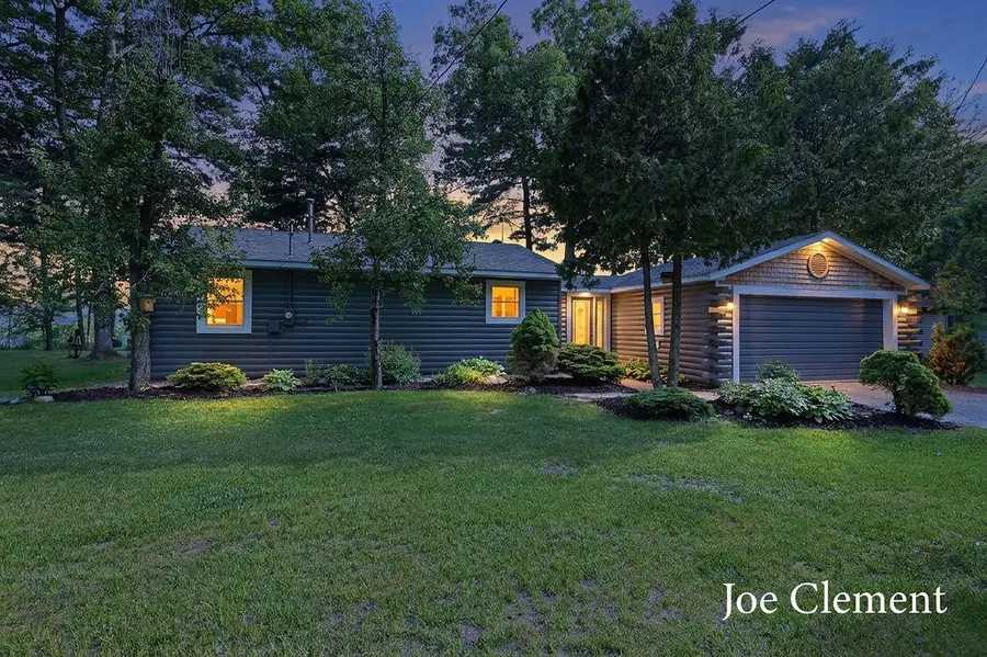 5708 E 52nd, Newaygo, MI 49337 - #3
