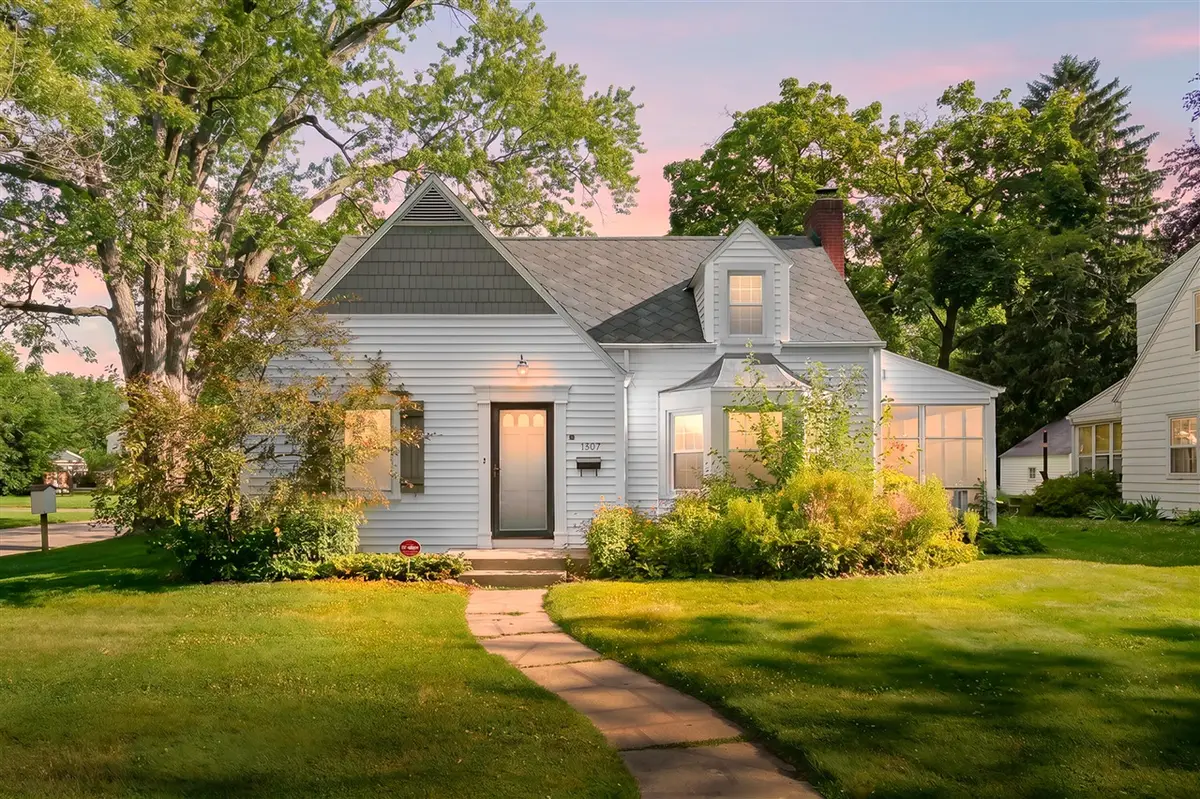1307 Lakeway, Kalamazoo, MI 49001 - #1