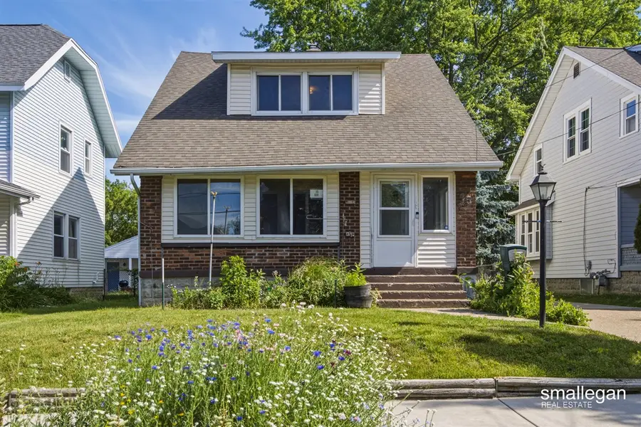 15 Burr Oak, Grand Rapids, MI 49505 - #2