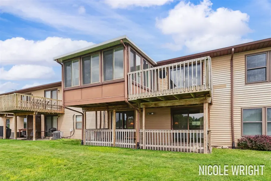2922 Porter, Grandville, MI 49418 - #3