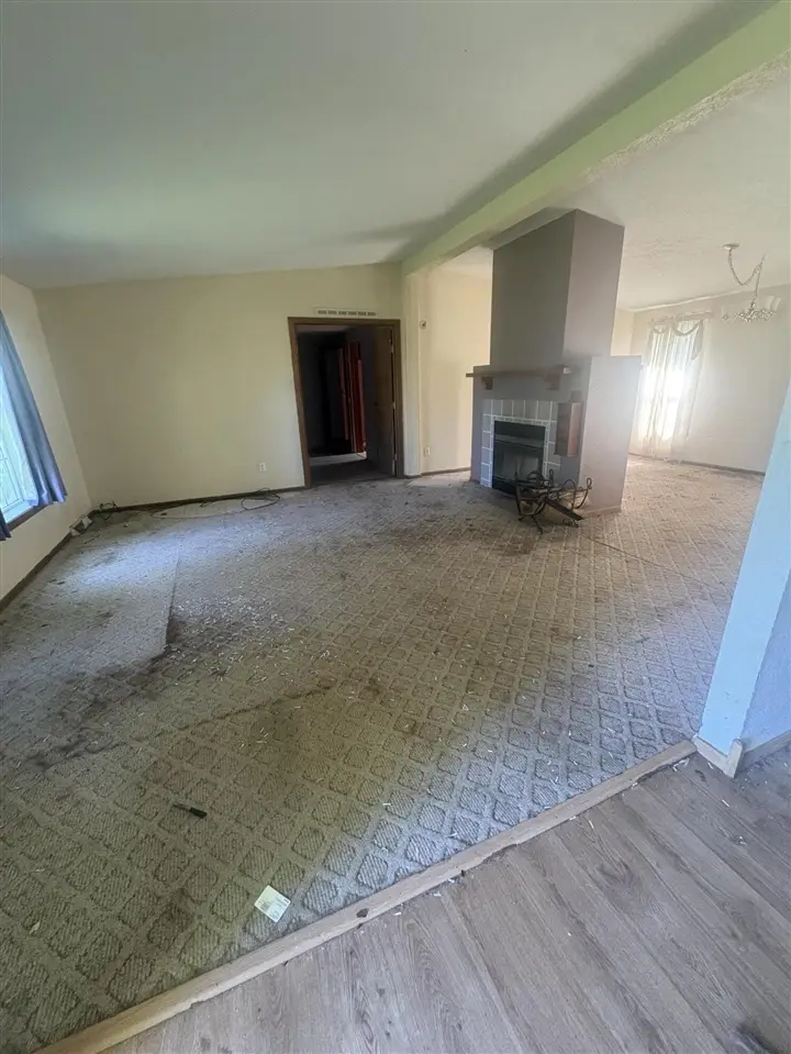 68097 Suzanne, Edwardsburg, MI 49112 - #3