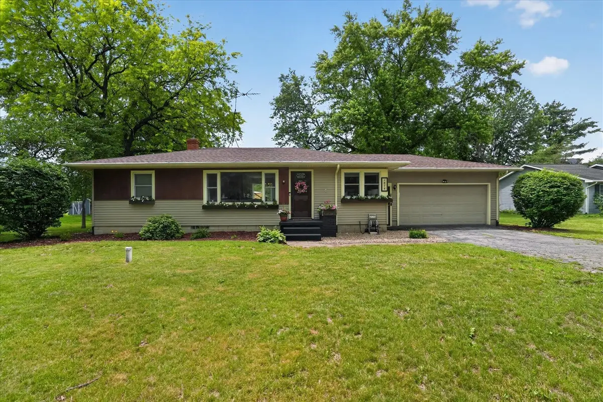 1878 E Clinton, Charlotte, MI 48813 - #1