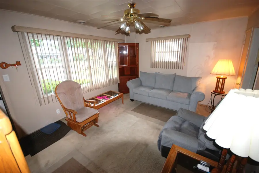1620 E Meyers, Hazel Park, MI 48030 - #2