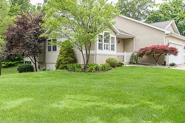1571 Skylark, Kalamazoo, MI 49009